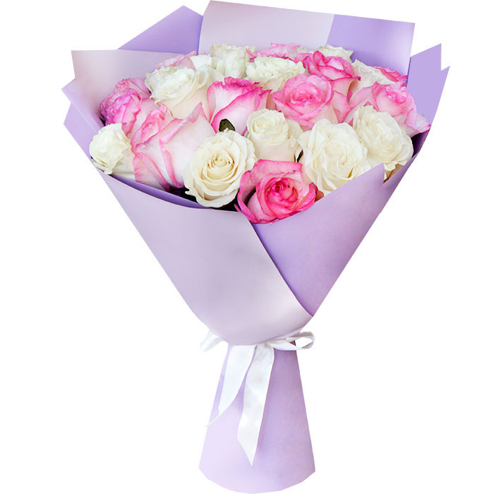 Букет из 25 белых и розовых роз в упаковке